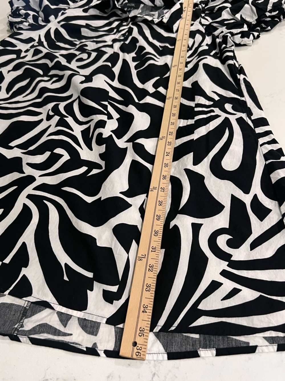 MSK Black & White Abstract Buttoned dress - Picture 9 of 13